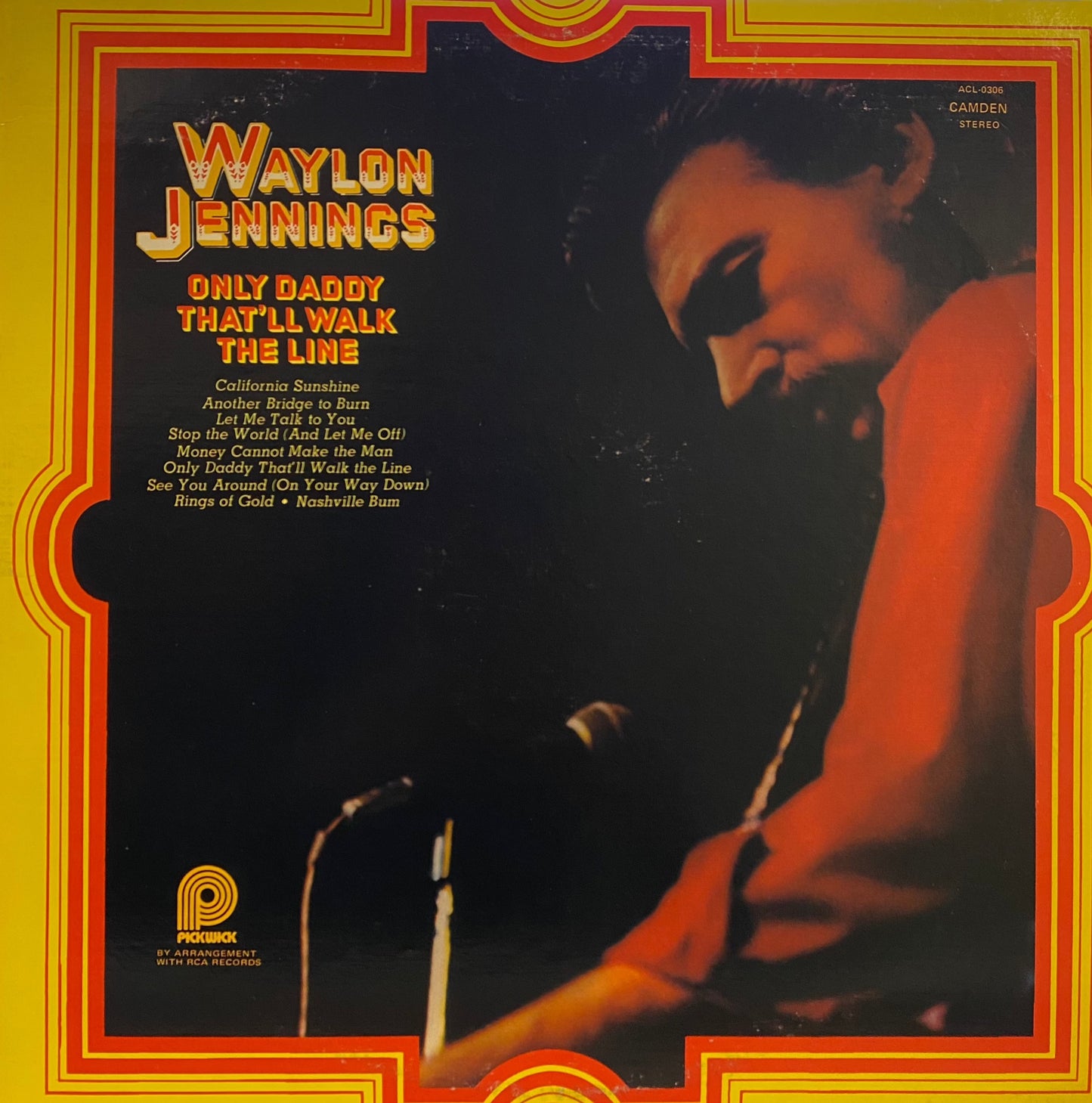 Waylon Jennings – Only Daddy That'll Walk The Line